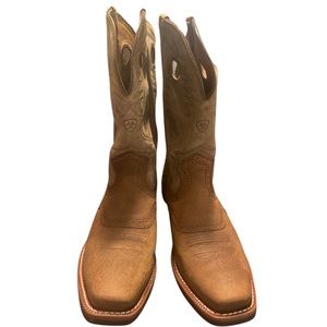 Ariat Men's Heritage Roughstock Earth and Brown Bomber Square Toe
